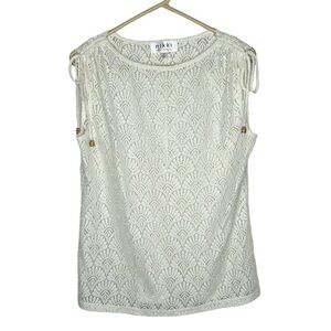 Nikki Nikki Poulis Women’s Lace Sleeveless Blouse Size Medium Cream